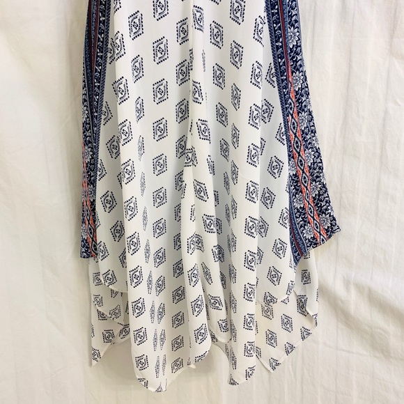 Maurices White, Blue & Red Handkerchief Hem Tunic Tank - Small - Picture 8 of 16